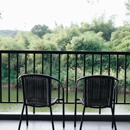 Riverawan Hotel