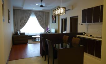 Vacation Home @ Hypermall Apartment