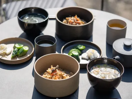 Paak Hotel Отели рядом со станцией JR Obi station