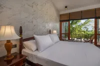 Ceylon Breeze Sigiriya Hotels near M T C Dambulla