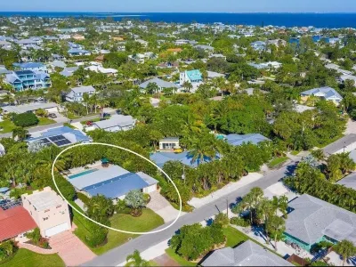 The Salted Coconut 3 Bedroom Home by Redawning