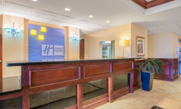 Holiday Inn Express & Suites ENID-HWY 412 by IHG