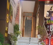 Hotel Grand Raga Hotel dekat Rewalsar Lake