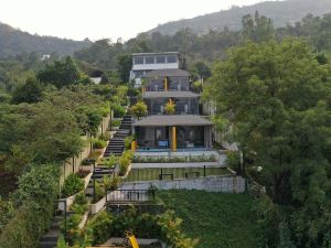 7 Monkey Hills Resort by Spicy Mango