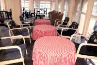 Hotel Indsurya - Desayuno