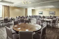 Hampton Inn & Suites Teaneck Glenpointe