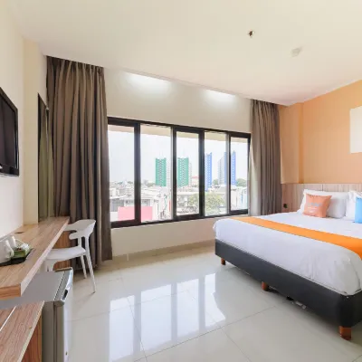 Sans Hotel The Green Bekasi by RedDoorz Hotels near Bekasi Train Station