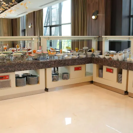 Ramada Hotel & Suites by Wyndham Erbil 32 Park