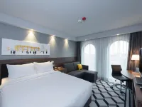 Hampton by Hilton Poznan Old Town Hotels near Nowe Miasto