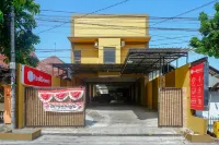 阿凡迪·蓋賈揚附近的紅門茲 2