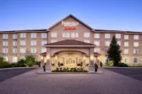 Fairfield Inn & Suites Ottawa Kanata Отели в г. Каната