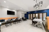 在貝塞默伯明翰的漢普頓客棧和套房 - 早餐