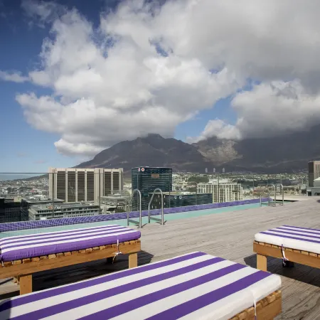 Hotel Sky Cape Town Отели рядом с достопримечательностью «Театр «Артскейп»»