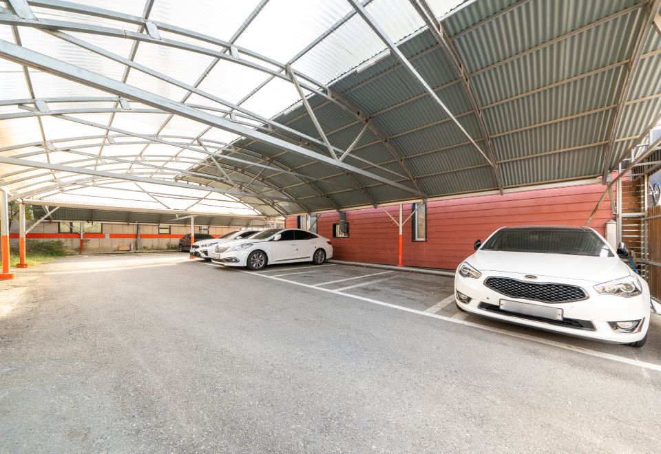 [CA Hotel 넓은 4인 객실 이미지]