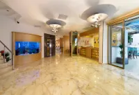 Aurasia Design Hotel