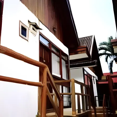 Pangkor Bay View Beach Resort Отели рядом с достопримечательностью «Залив Tortoise»