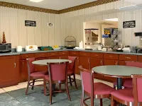 Super 8 by Wyndham Mobile