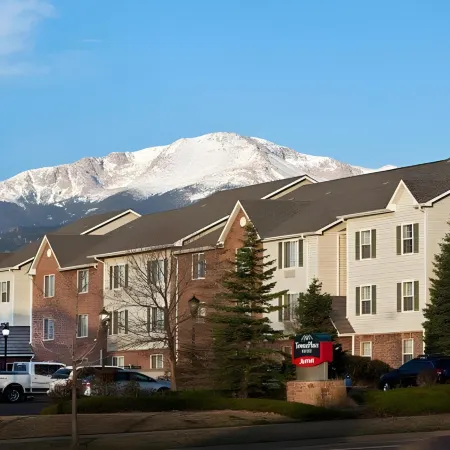 TownePlace Suites Colorado Springs Garden of the Gods Отели рядом с достопримечательностью «Сад богов»