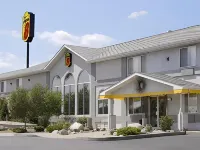 Super 8 by Wyndham West Branch Hotels in West Branch Township