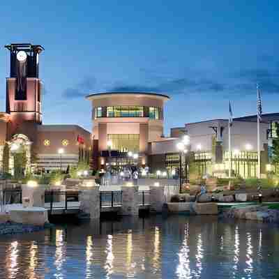 Fairfield Inn & Suites des Moines West Hotel Exterior