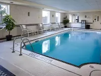 Fairfield Inn Toronto Oakville - piscina
