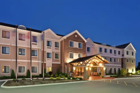 Staybridge Suites WILLIAMSVILLE - BUFFALO Отели в г. Эйкрон