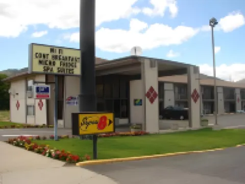 Super 8 by Wyndham Yreka Hoteles en Yreka