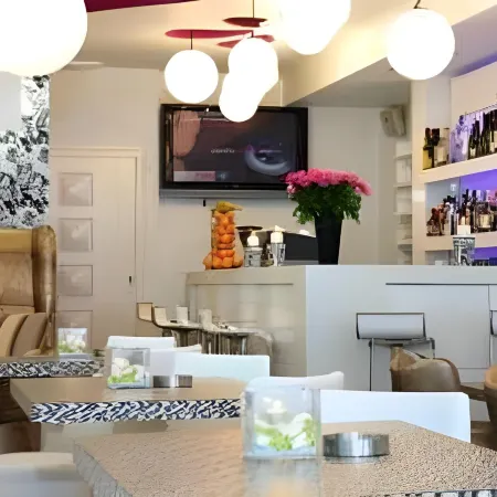 Matogianni Hotel Отели рядом с достопримечательностью «Ветряные мельницы Миконоса»