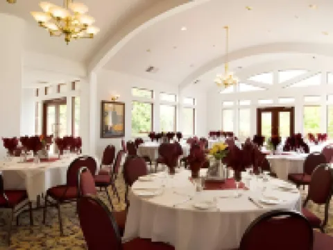 Crown Isle Resort & Golf Community Hotels in Courtenay