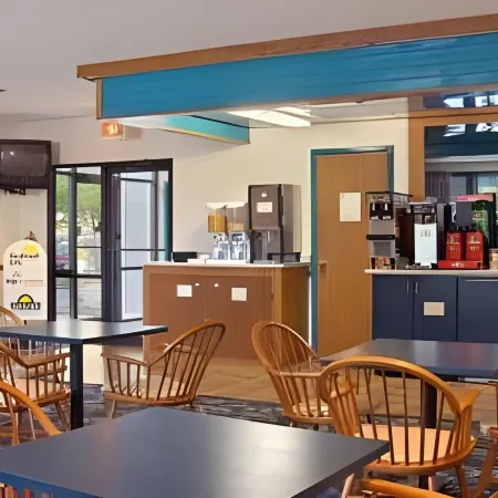 BridgePointe Inn & Suites by BPhotels, Council Bluffs, Omaha Area