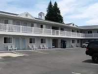Mackinaw Budget Inn - Pet friendly