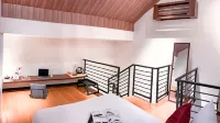 Briggs Inn Surabaya