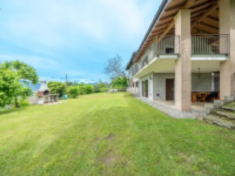 Tondo Hotels in Castelveccana