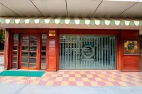 Dynasty Hotel