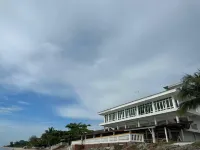 Nazrat Residence 탄중 루 호텔