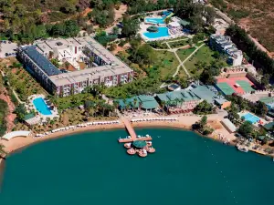 Green Bay Resort & Spa