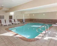 Comfort Suites Medical Center Near Six Flags - piscine