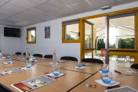 B&B Hotel Angers Parc Expos فنادق في Saint-Sylvain-d'Anjou
