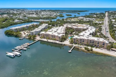 Beachside Resort & Residences Hotels in Key West