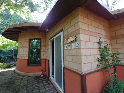 광양 곰골산촌펜션