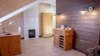 Moroshka Hotel - Airport Shuttle