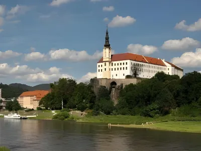 Wellness Hotel Zlatá Lípa Hotels in Arnoltice u Decina