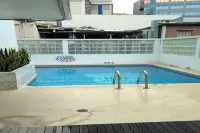 Oasis Hotel Waikiki - piscina