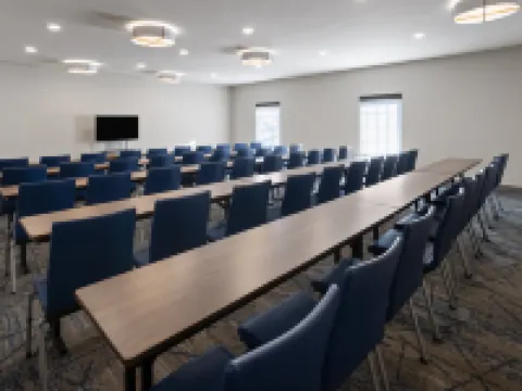 Holiday Inn Express & Suites BRATTLEBORO by IHG Hotels in Windham County