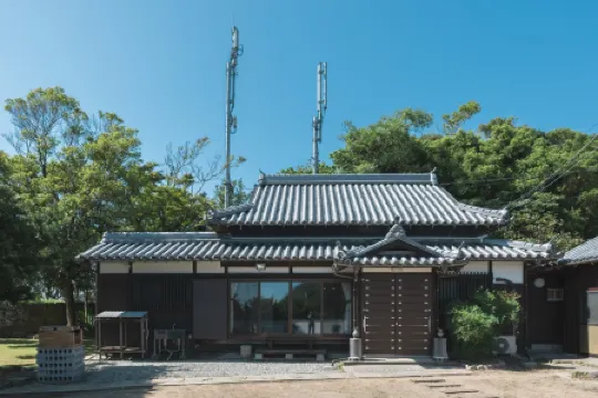 Ｇｌａｍｐｉｎｇ　Ｖｉｌｌａ　ＳＡＭＥＹＡ　ＡＷＡＪＩ