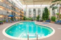 Sandman Signature Lethbridge Lodge - piscine