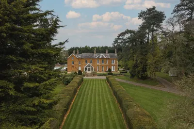Sedgebrook Hall Hotels near University of Northampton