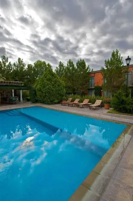 Hotel Gobernador Hotels in 