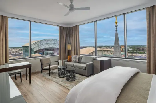 The Westin Houston Downtown