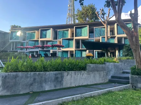 Stellars Samed Resort Отели рядом с достопримечательностью «Ao Noi Na»